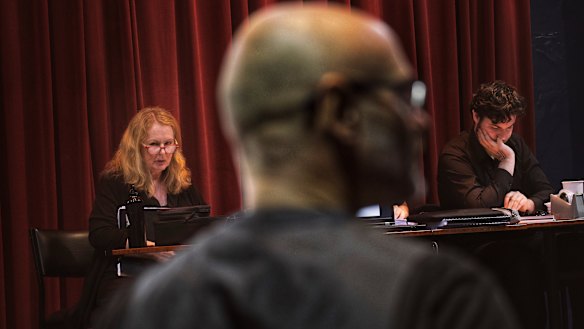 Suzanne Chaundy directs the cast of Melbourne Opera’s <i>Das Rheingold</i> in rehearsal.