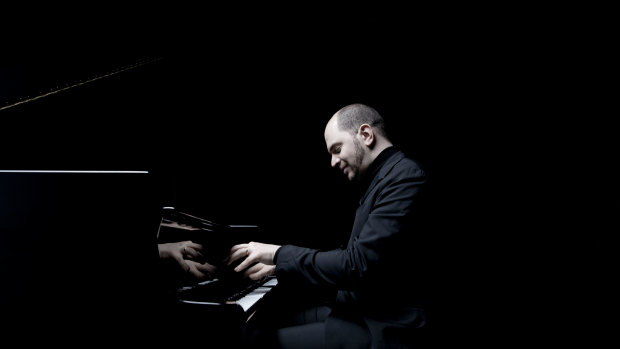 Pianist  Kirill Gerstein stylishly mixed the Beethovenian scowl with the Beethovenian smile.