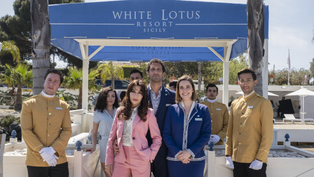 Valentina (Sabrina Impacciatore, in pink) is the new Armond in season two of The White Lotus.
