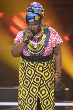 Thando Sikwila performing during the showdown round in The Voice.
