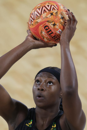 Shimona Nelson of the Magpies is a picture of concentration as she prepares to shoot. 