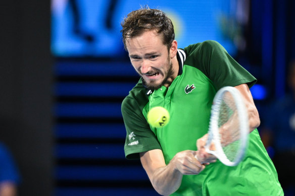 Daniil Medvedev won the first two sets, but lost another Australian Open final; his third time as runner-up.