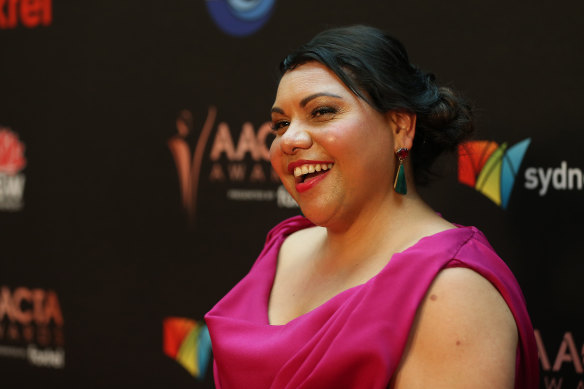 Deborah Mailman poses after winning the AACTA Award for Best Lead Actress in a Television Drama at the 2019 AACTA Awards.