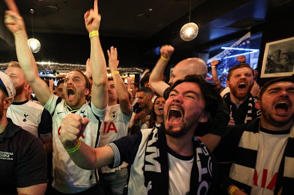 Tottenham’s Australian fans will be able to do more than celebrate. The ability to place bets on races and games while they are in-play is the lure that Tabcorp’s hopes will revive its retail outlets across Australia. 