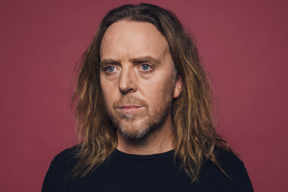 Tim Minchin's studio album Apart Together misses the mark, says reviewer Michael Dwyer. 