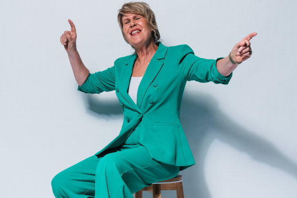 Fran Kelly will host new Friday night chat show Frankly on ABC.