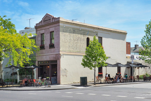 The 82 sq m shop is currently leased to Cafe Piccolina.
