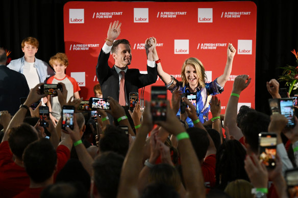 Labor leader and 
Premier-elect Chris Minns with his wife Anna at a reception at the Novotel in Brighton-Le-Sands on Saturday evening.