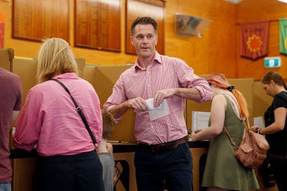 Chris Minns voting at a booth in Carlton in his electorate of Kogarah on March 25, 2023.