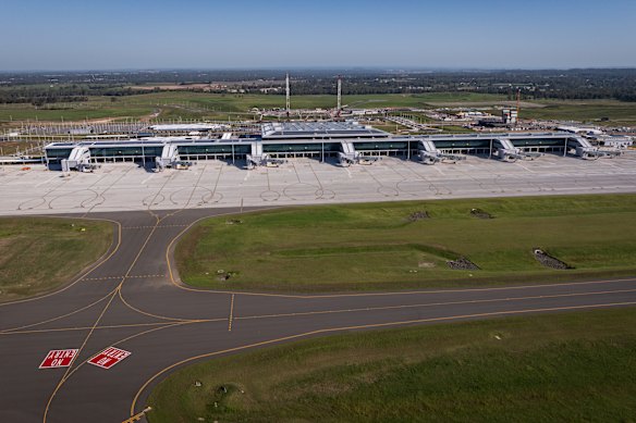 O terminal do Aeroporto de Western Sydney possui 13 aerobridges.