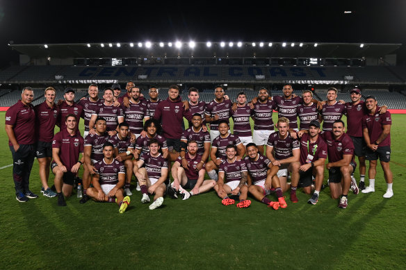 Manly players refused to pose for a team photo on Friday night until they were joined by all the injured players and support staff.