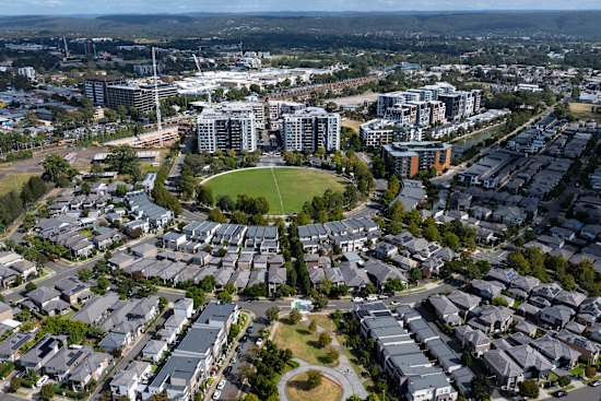 Thornton, a large greenfield development in Penrith, is positioned next to the train station and has a mix of high, medium and low-density housing.