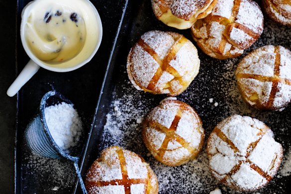 Hot cross choux cream buns.