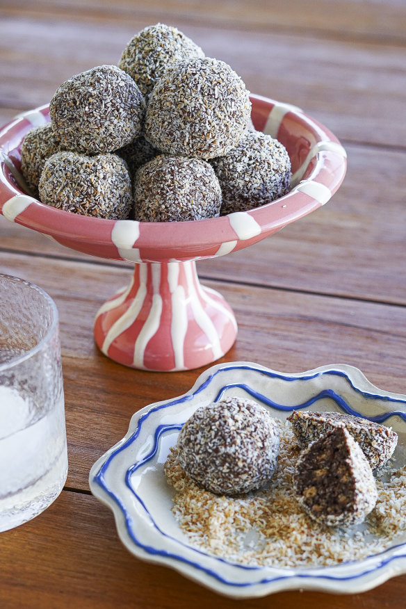 Tip: Serve the rum balls with extra toasted coconut.