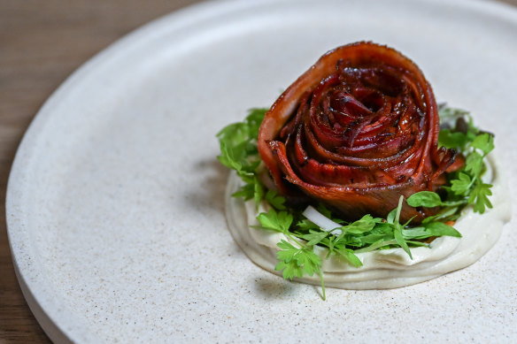 A rosette of grilled ox tongue.