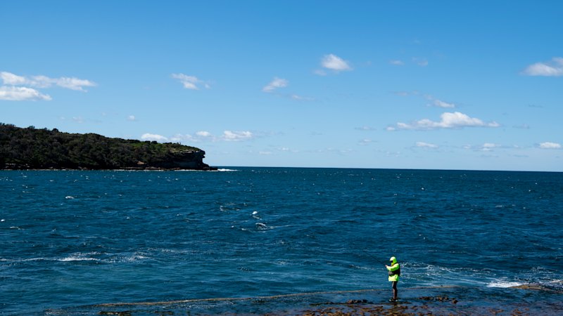 Man dies after boat capsizes off La Perouse in Sydney eastern suburbs