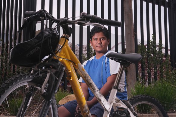 Civil engineer, and masters student Utkarsh is an Uber Eats delivery rider who appears on a safety podcast created by Swinburne University to help keep its international students safe as they work in the gig economy.