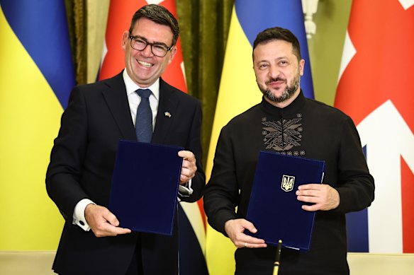 British Prime Minister Andy Burnham, left, with Ukraine’s President Volodymyr Zelensky in Kyiv on Monday.
