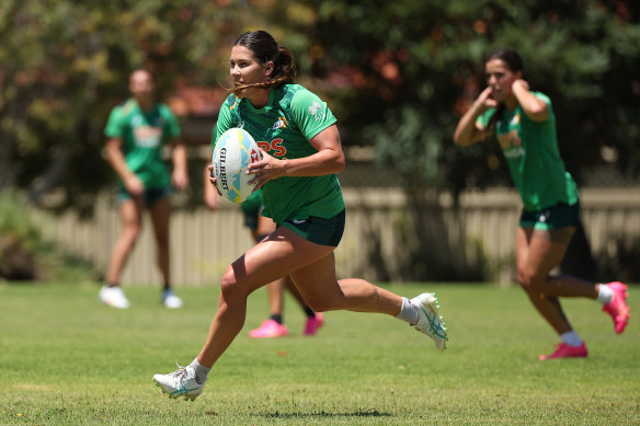 Charlotte Caslick training in Perth.