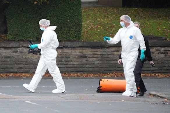 Polícia Forense no local do ataque ..