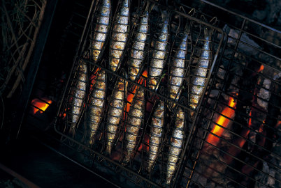 Barbecued sardines, best served with an accompaniment of Barossa Valley Shiraz.
