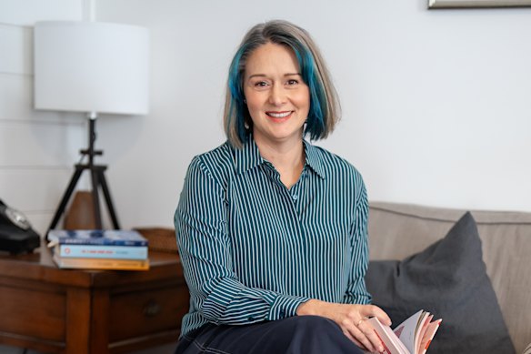 After her manager left, Mandy Hawtin left her university job because she no longer felt supported.