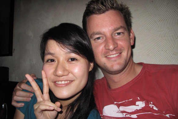 Chris Blain met Tzuyen “Evelyn” Huang in a Taipei hotel lobby in 2009. Evelyn's mother visited clairvoyants to try and "cast the Australian demon from their lives". 