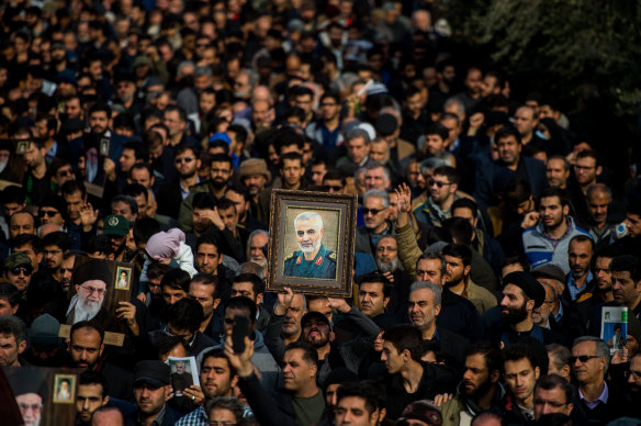 Thousands of mourners turned out across Iran and Iraq to lament the death of Iranian general Qassem Soleimani.