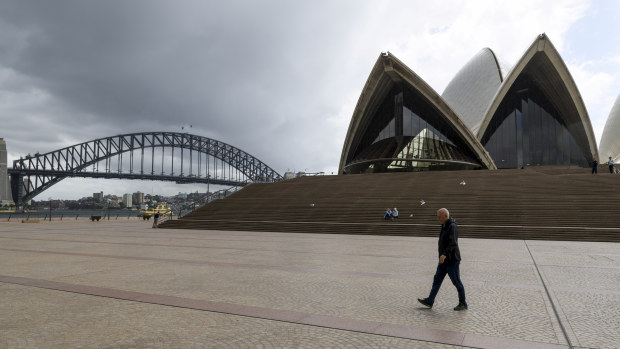 Travel bans and social distancing rules have drastically reduced footfalls at Australia's prime tourist destinations, and economists anticipate a telling effect of the drop in tourism on the economy. 