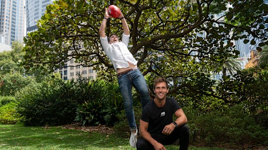 Former professional cricketer Ed Cowan is an investment analyst and advises AFL player Matt de Boer’s  investment syndicate Athletic Ventures. 