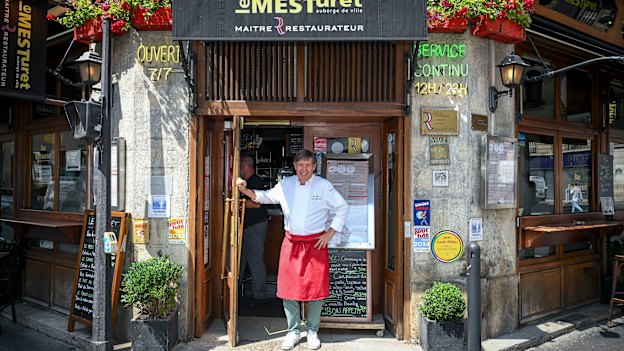 Paris restaurateur Alain Fontaine says he is proud of his city, but disappointed at how quiet it has been during the Olympics.