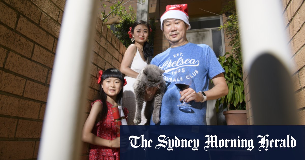 Dziesiątki tysięcy osób w Nowej Południowej Walii spędzają swój wielki dzień w izolacji