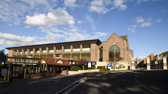 Knox Grammar School.