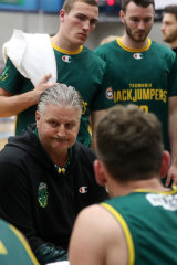 Scott Roth has words with the JackJumpers during the NBL Blitz.