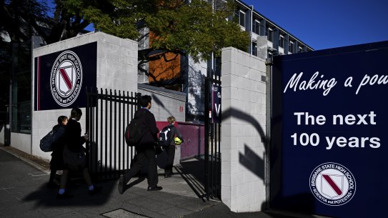 Four in five high schoolers living in West End and Highgate Hill choose to attend their local government high school over an independent or Catholic school.