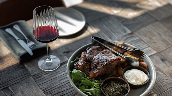 Savour the rich culinary delights of the Ghost Rock Winery.