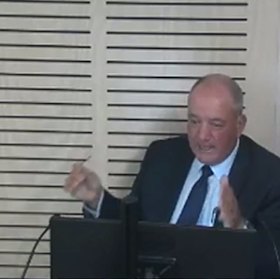 Daryl Maguire in the ICAC witness box.