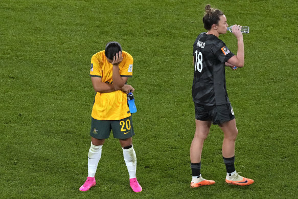 Sam Kerr and Mackenzie Arnold after the final whistle.