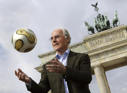 Franz Beckenbauer in 2006, presenting the golden ball for that year’s World Cup final.