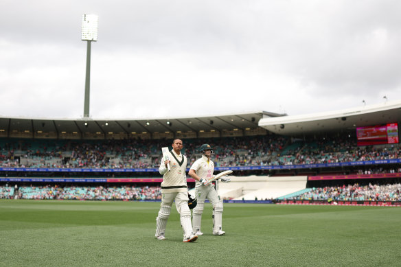 Usman Khawaja walks off the SCG on day two of the New Year’s Test.