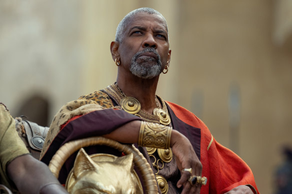 A loose and playful Denzel Washington plays Macrinus in Gladiator II.