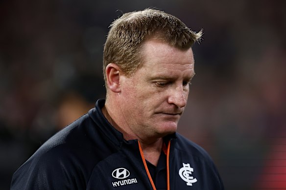 Disappointed: Michael Voss, senior coach of the Blues, leaves the field following his team’s defeat. 