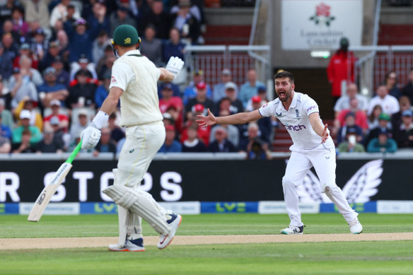 England’s Mark Wood appeals for the lbw wicket of Australia’s Steve Smith before a successful review.