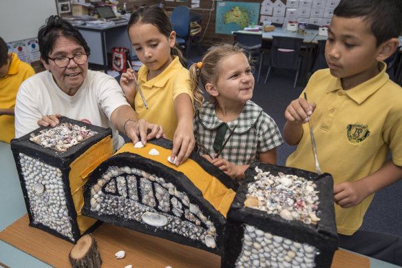A program at some primary schools in Sydney's east employs cultural educators and has boosted student engagement with Aboriginal culture and history.