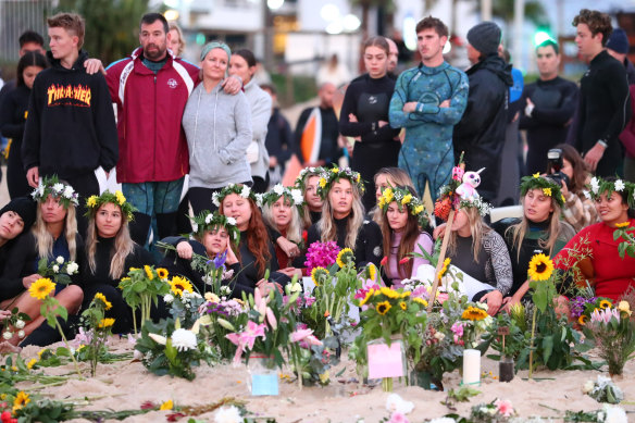 Alex Pullin's girlfriend Ellidy Vlug is supported by family and friends on Saturday morning.