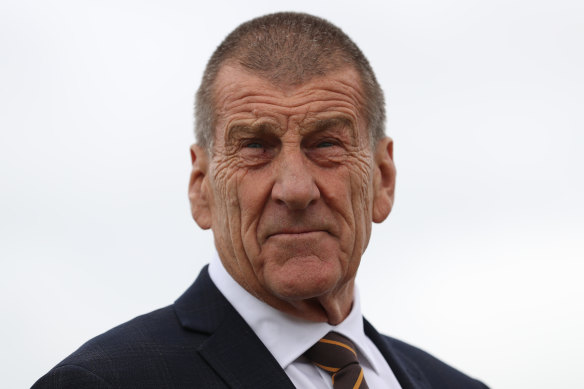 Former premier Jeff Kennett says if people want to play the pokies, they should be able to.