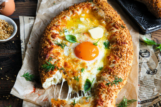 Khachapuri.