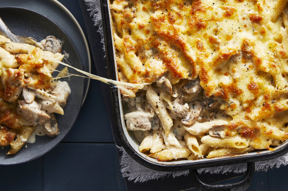 RecipeTin Eats’ chicken Alfredo pasta bake.