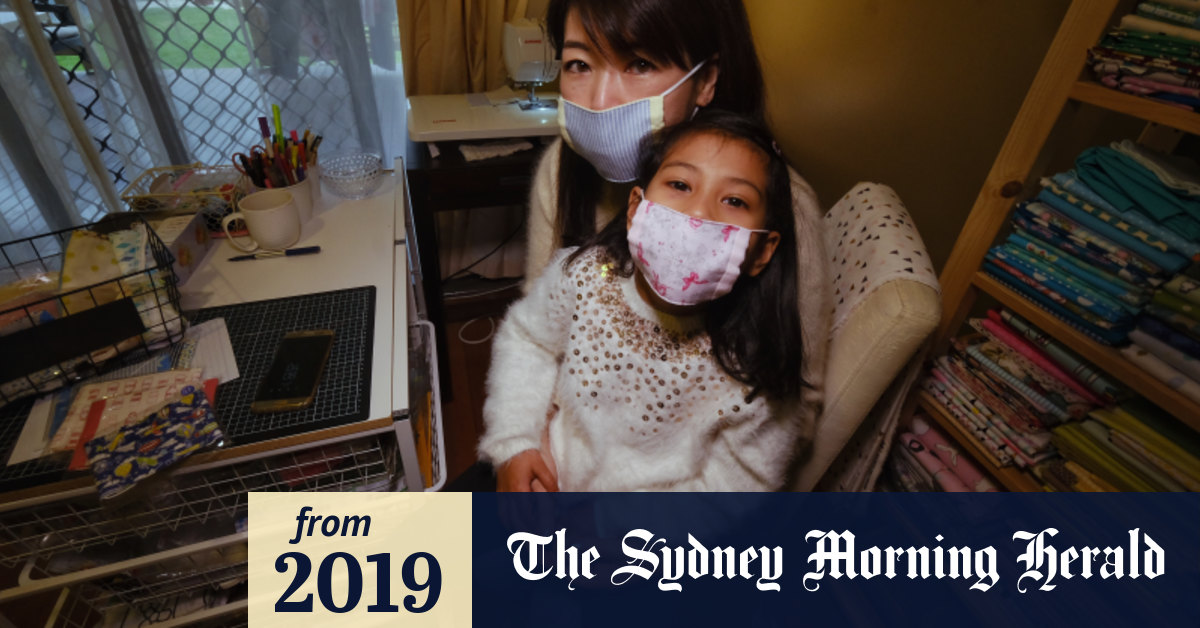 Can Wearing A Face Mask Help Prevent The Spread Of Flu We Ask The Experts