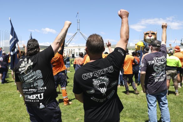 CFMEU members protest outside Parliament House in Canberra earlier this month.